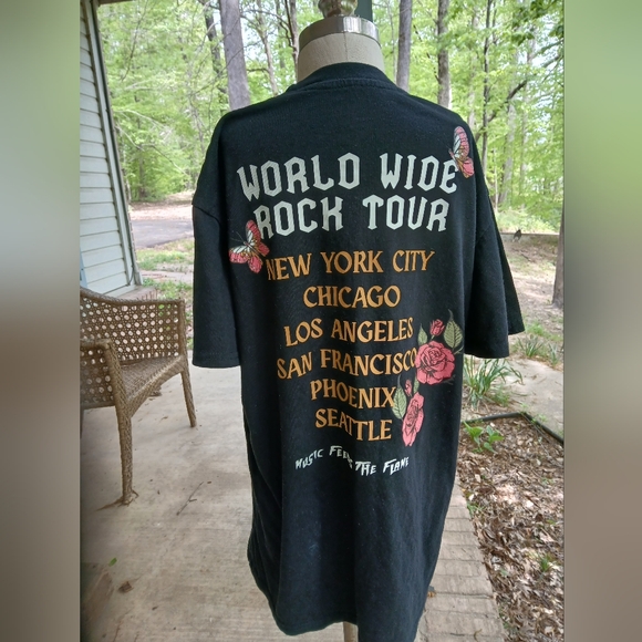 Mtv.sz M. Black Graphic Adult T-Shirt. World Tour. Vintage - Picture 2 of 3
